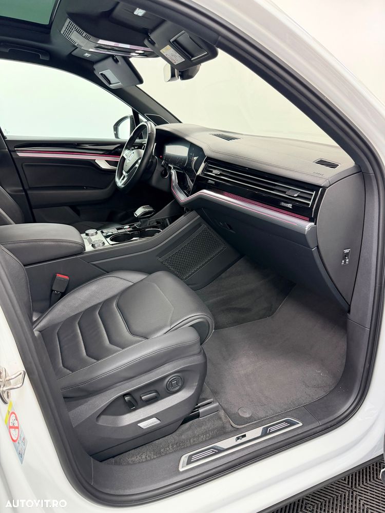 Volkswagen Touareg 3.0 V6 TDI 4Motion DPF Automatik R-Line - 9