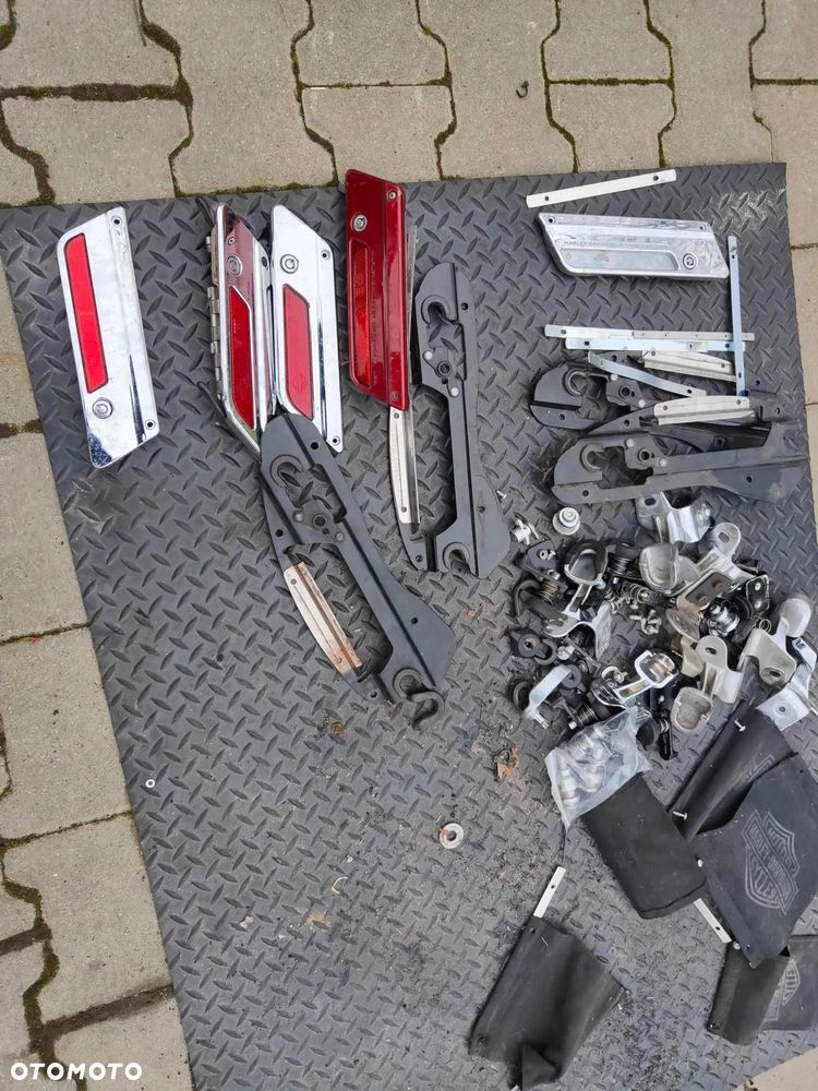 Kufer Harley Dyna FLD switchback wnętrze rolki uchwyt - 2