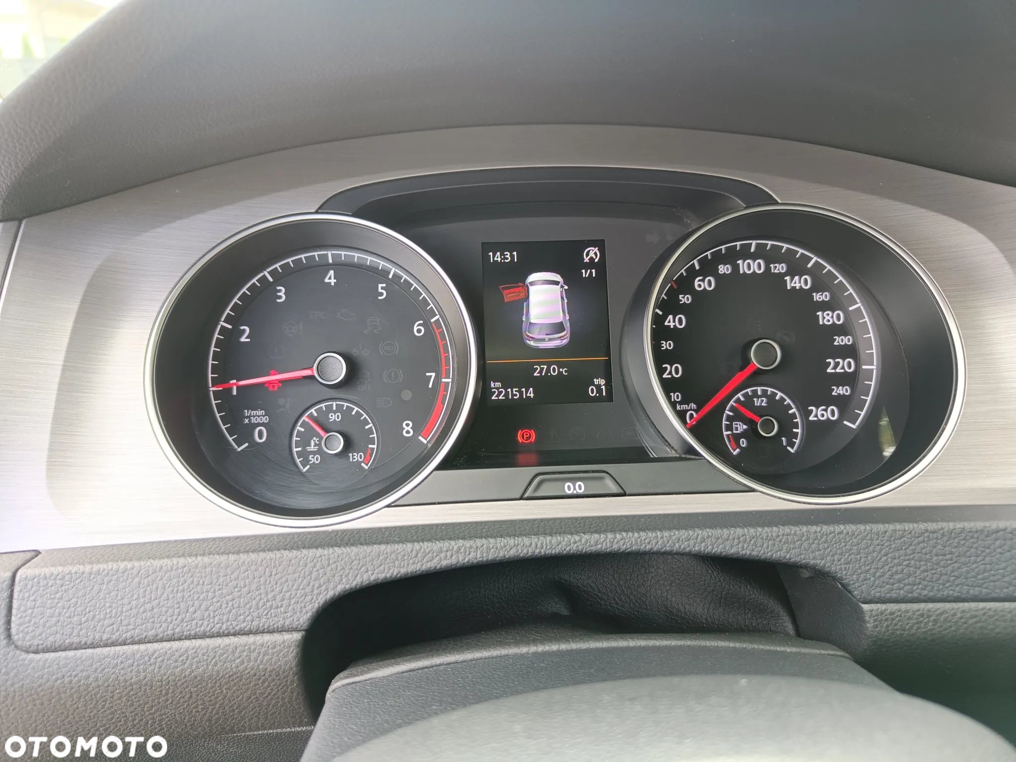Volkswagen Golf - 27