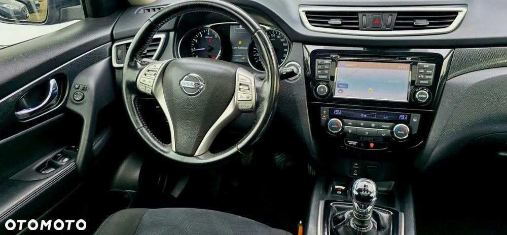 Nissan X-Trail 1.6 DIG-T Tekna - 24