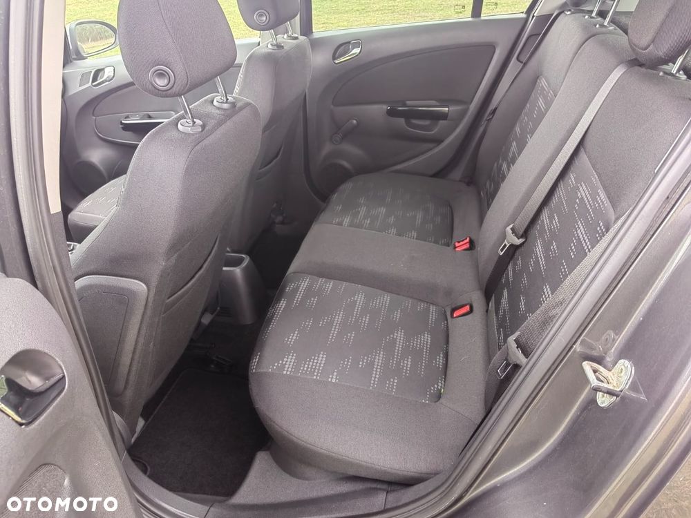Opel Corsa 1.4 16V Satellite - 11