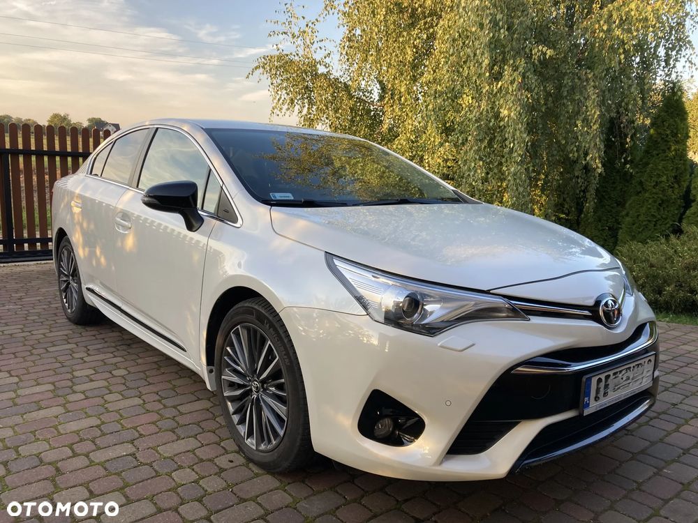 Toyota Avensis 2018 photo 5