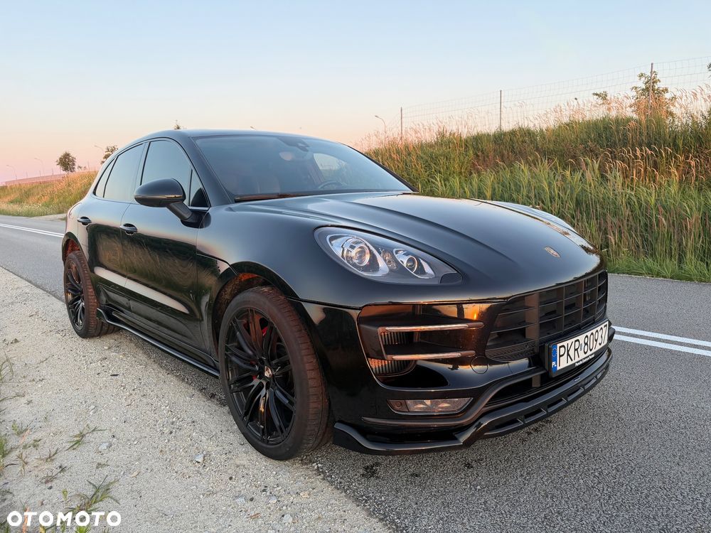 Porsche Macan Turbo - 2