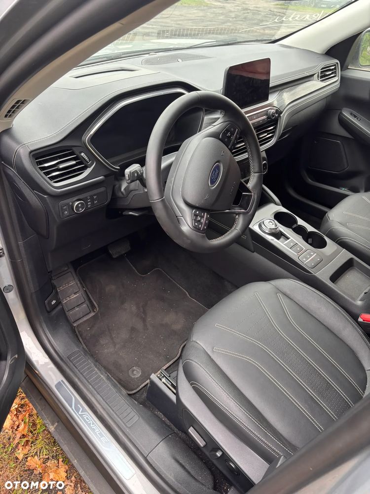 Ford Kuga - 21