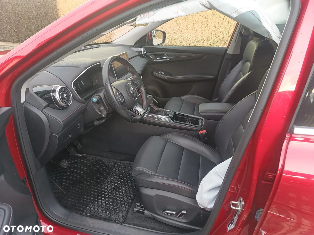 MG HS 1.5 T-GDI Exclusive - 17