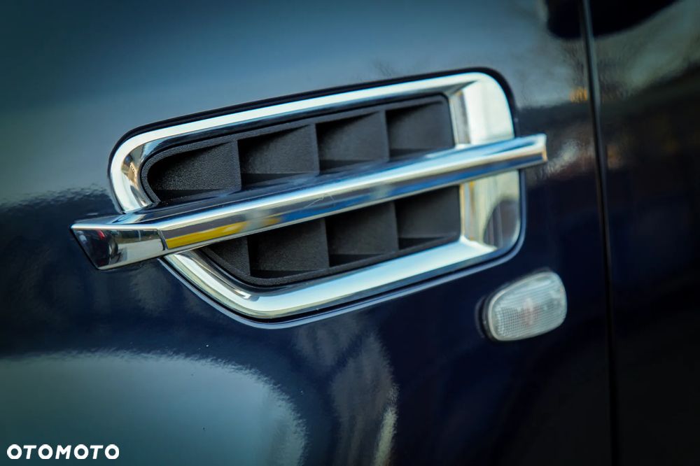 Cadillac Escalade - 33