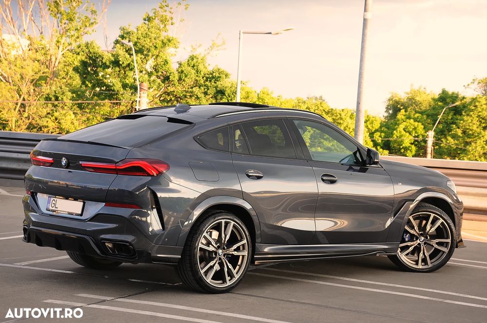 BMW X6 M M50i - 13