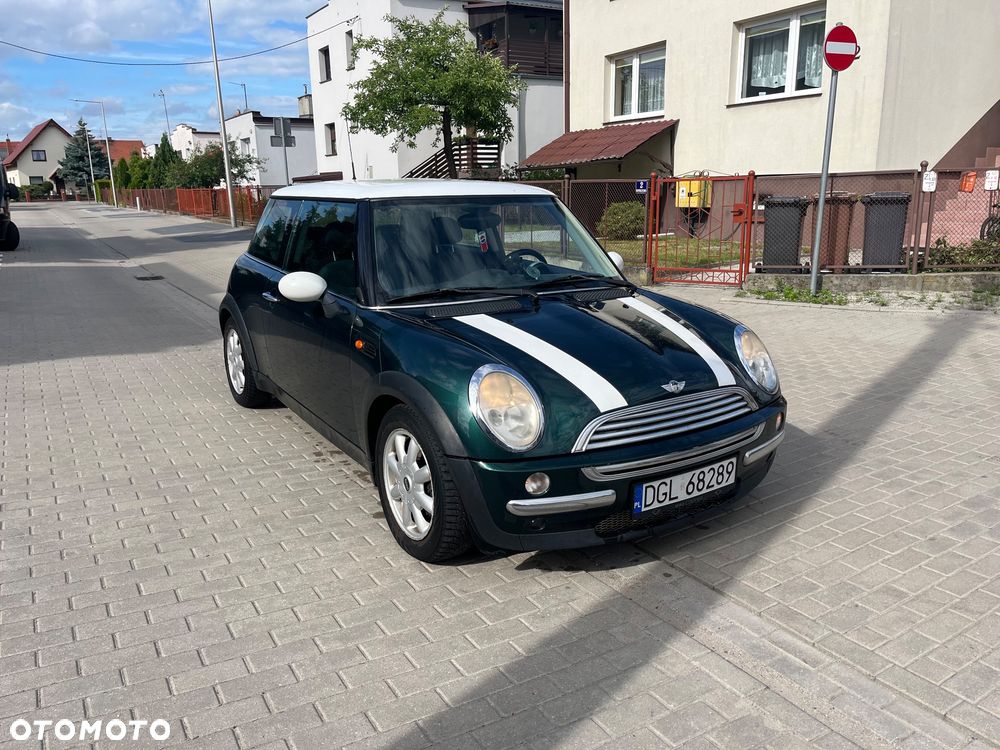 MINI Cooper Standard - 2