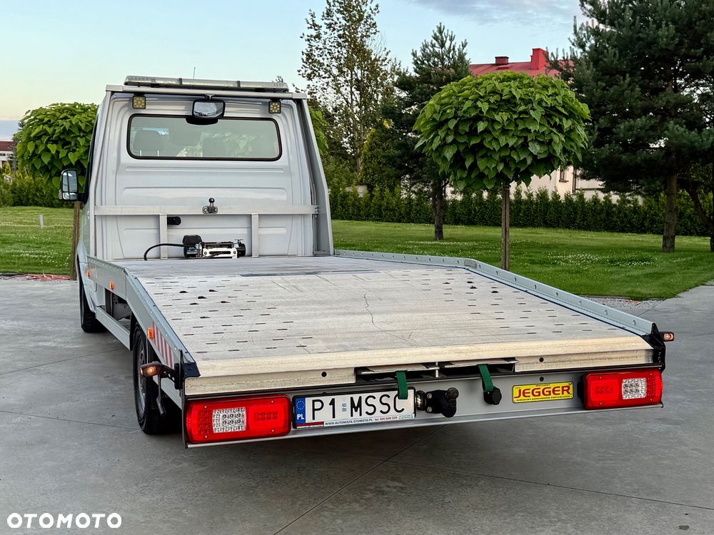 Mercedes-Benz Sprinter - 9