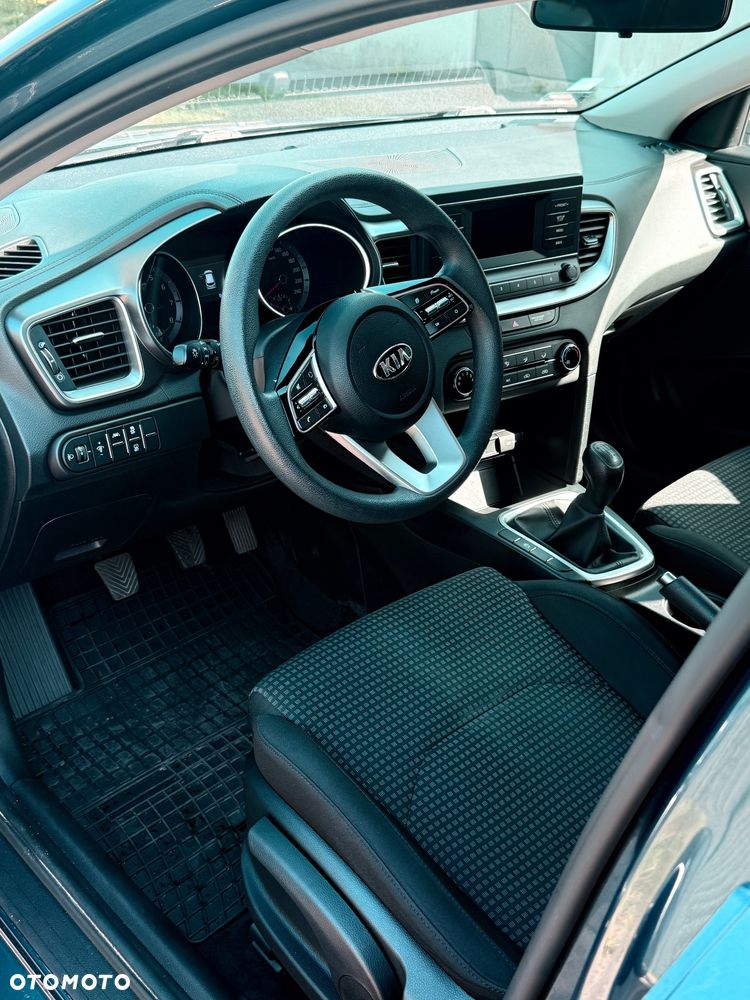 Kia Ceed - 15