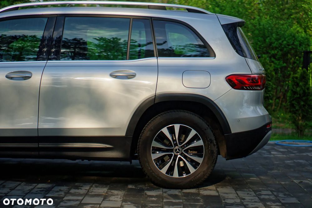 Mercedes-Benz GLB 200 7G-DCT - 13