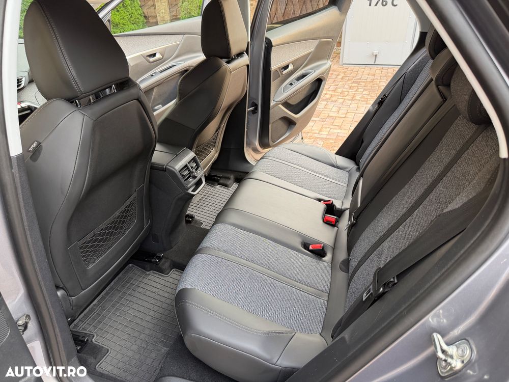 Peugeot 3008 PureTech 130 Stop & Start GPF Active Business-Paket - 30