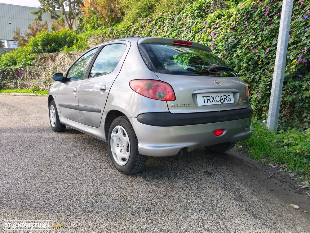 Peugeot 206 1.1 Color Line - 6