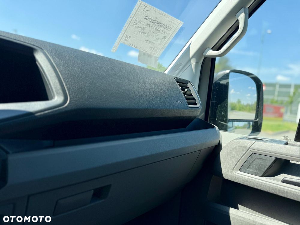 Volkswagen Crafter - 28