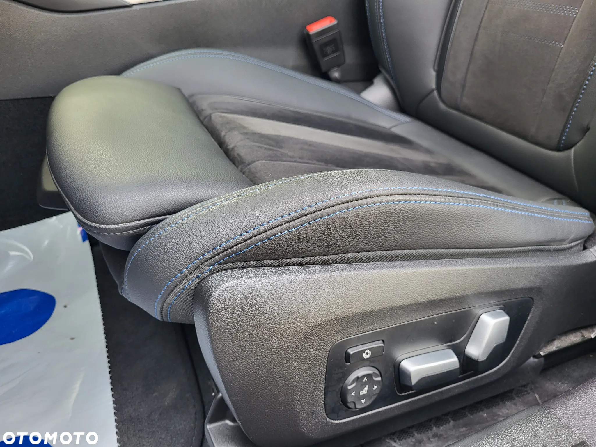 BMW Seria 3 320d M Sport - 6
