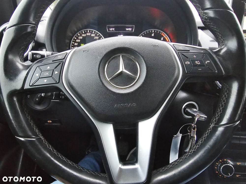 Mercedes-Benz Klasa B 180 d BlueEFFICIENCY Edition Style - 25