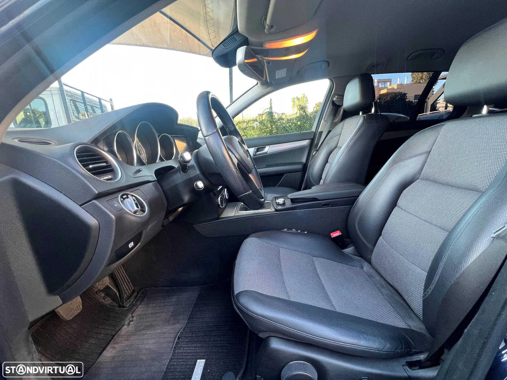 Mercedes-Benz C 220 Station CDI DPF (BlueEFFICIENCY) Avantgarde - 23