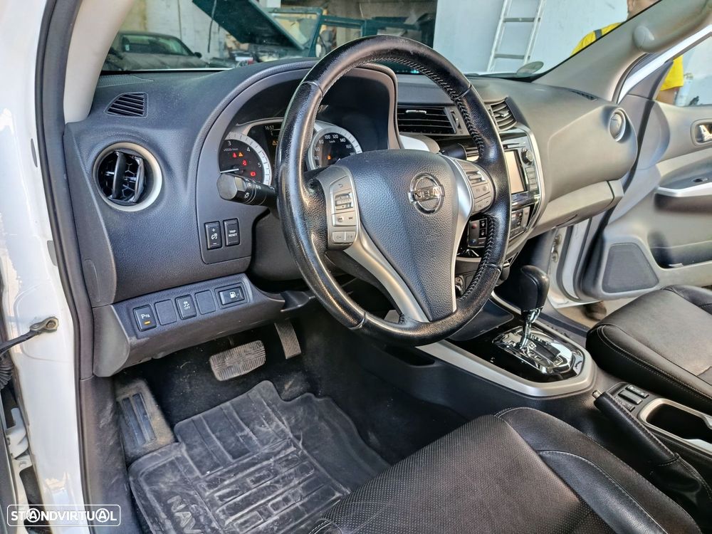 Nissan Navara 2.3 dCi CD 4WD Tekna Auto - 7