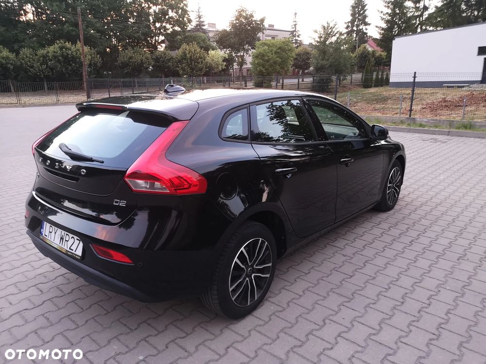 Volvo V40 D2 Momentum - 29