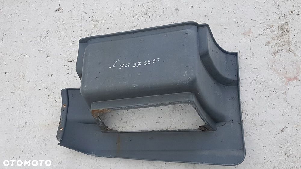 STOPIEŃ SCHODEK KASETA OBUDOWA WNĘKA STOPNIA DAF 55 LF 22,5 - 2