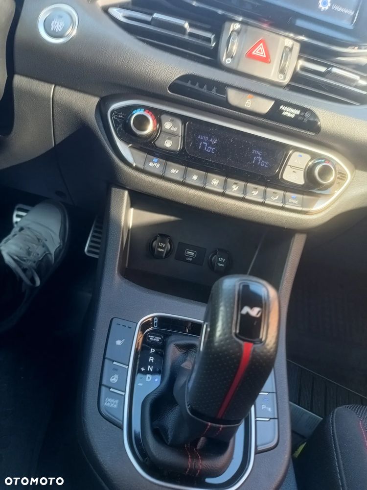 Hyundai i30 1.5 T-GDI 48V Comfort DCT - 12