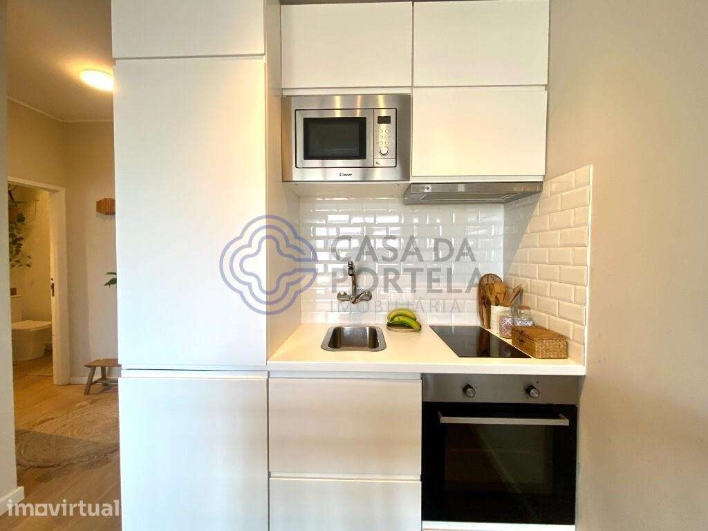 Apartamento T1 Mobilado no Centro do Porto Junto ao Metro. - Grande imagem: 5/15