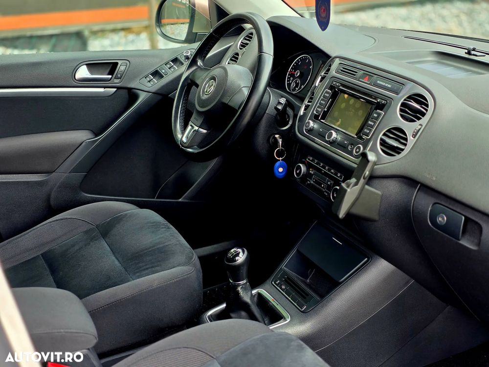 Volkswagen Tiguan - 13