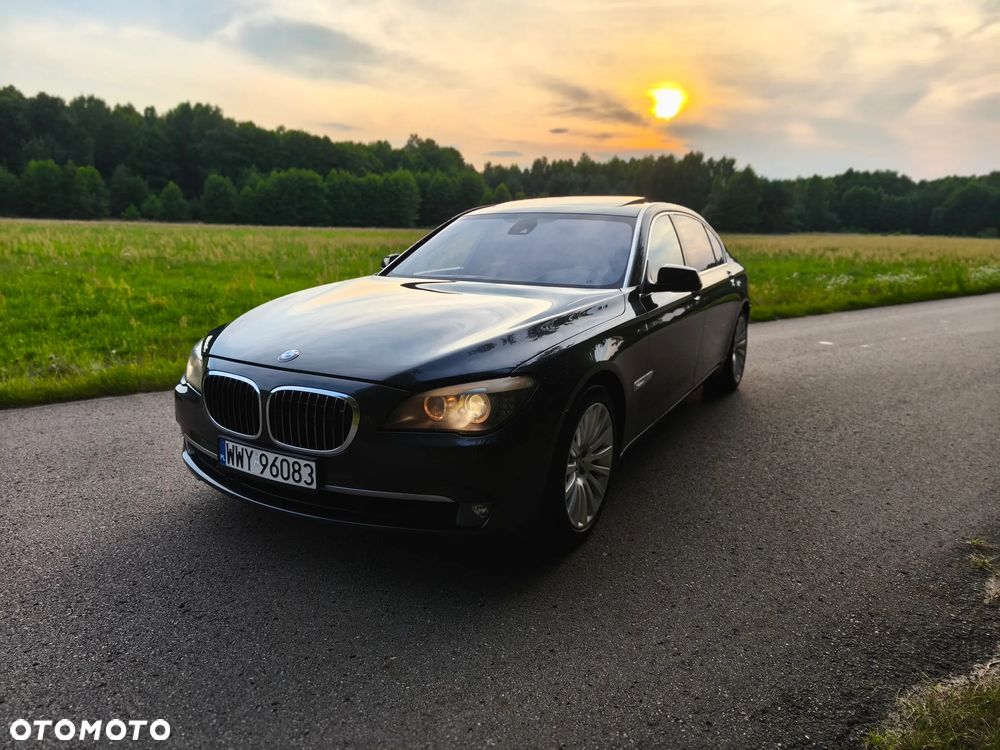 BMW Seria 7 750Li - 10