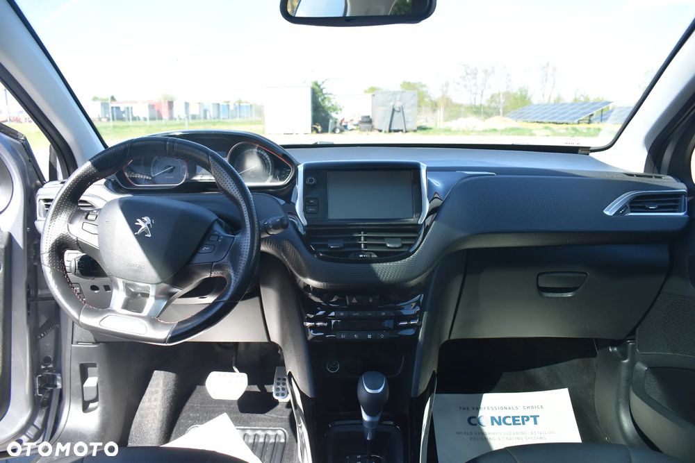 Peugeot 2008 1.2 Pure Tech Crossway S&S EAT6 - 17