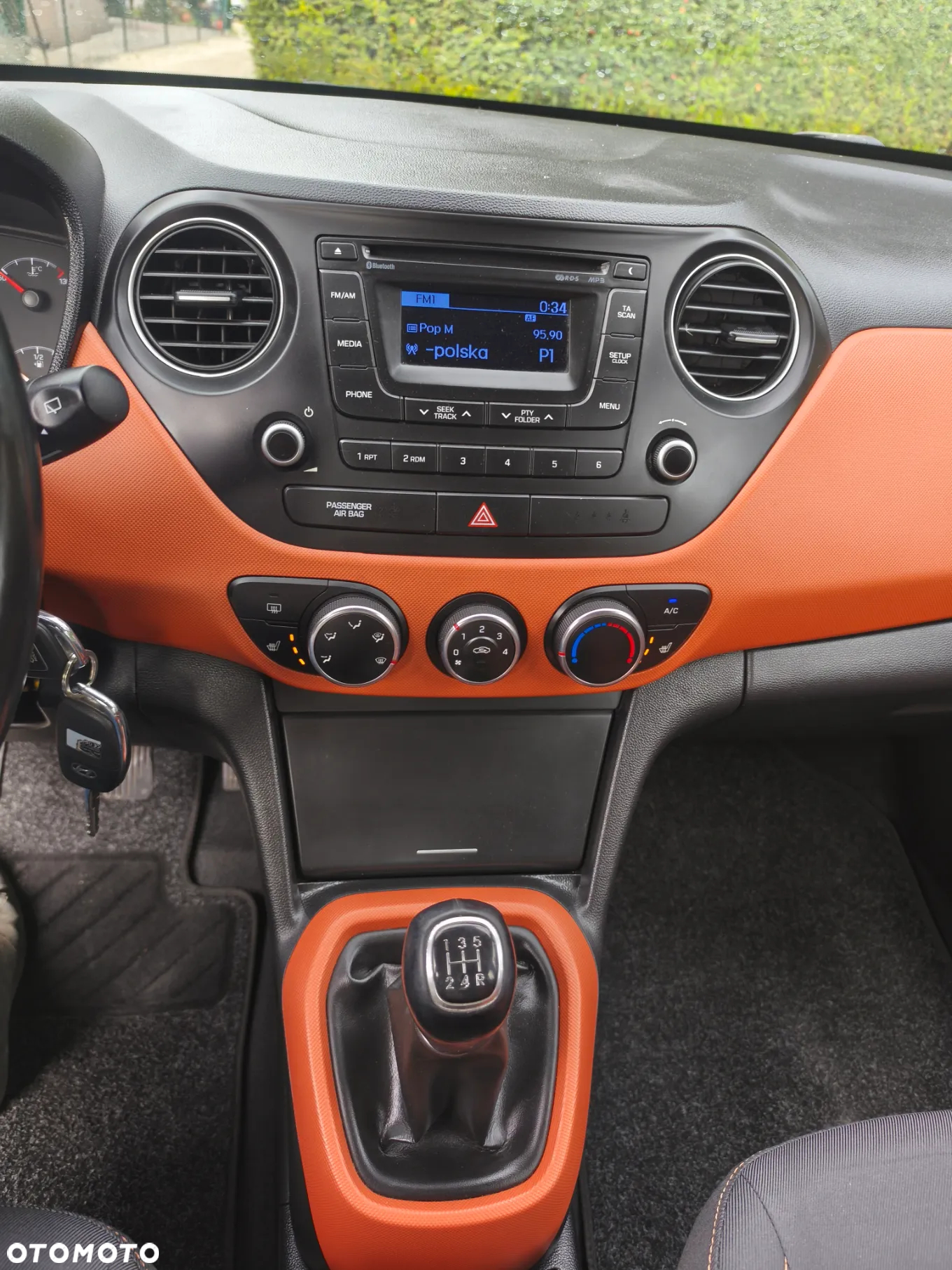 Hyundai i10 1.2 Fifa World Cup Edition - 10