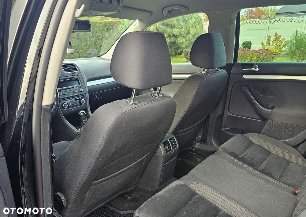 Volkswagen Golf - 18