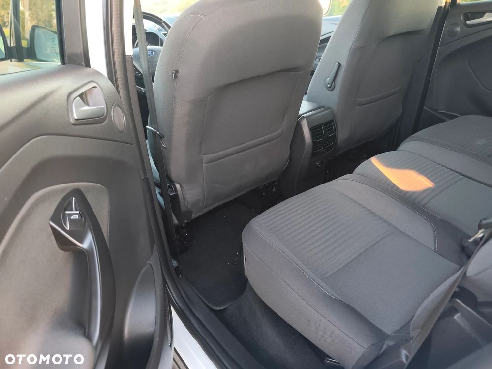 Ford C-MAX 1.5 TDCi Start-Stop-System Titanium - 20