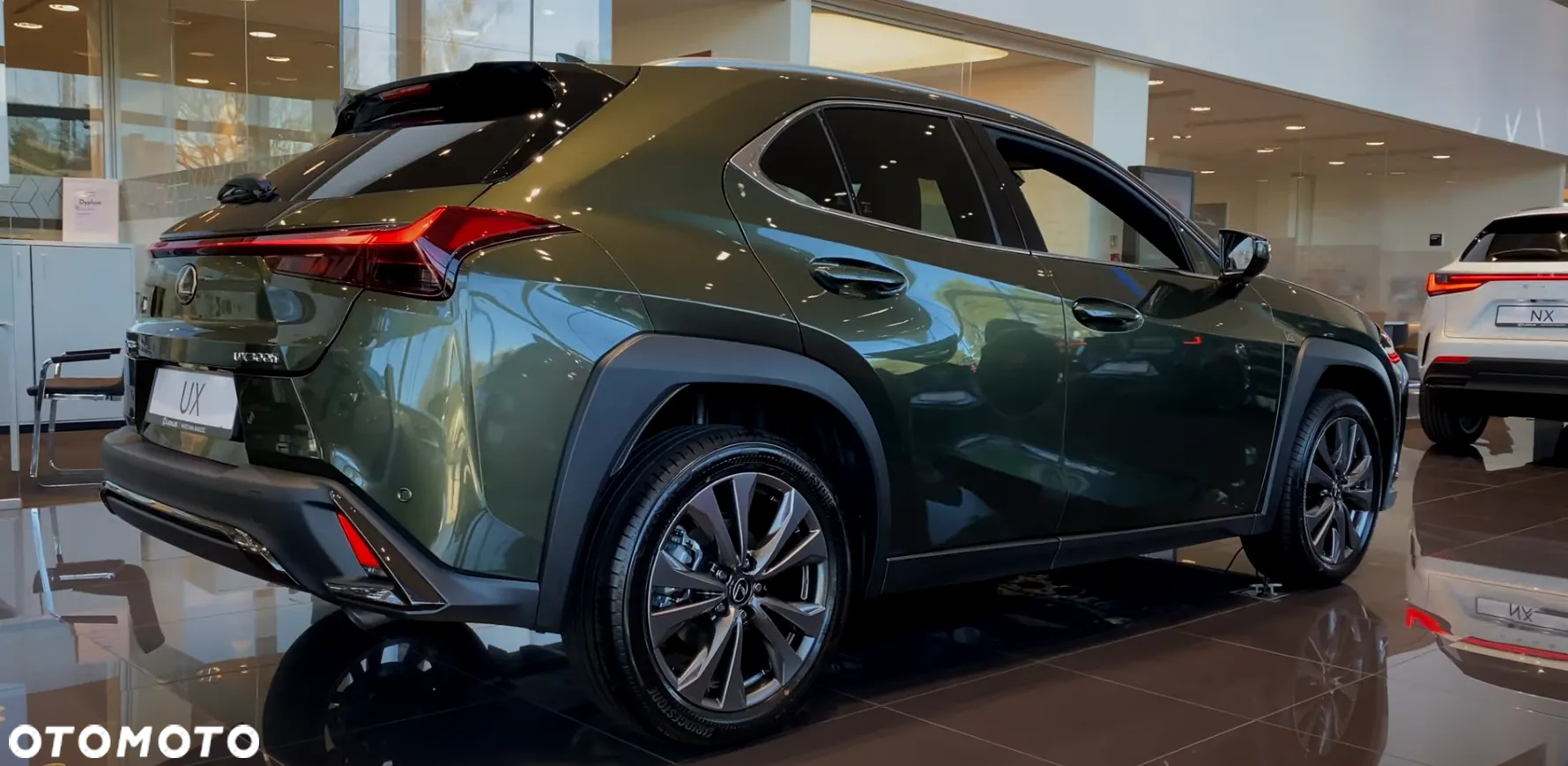 Lexus UX - 2
