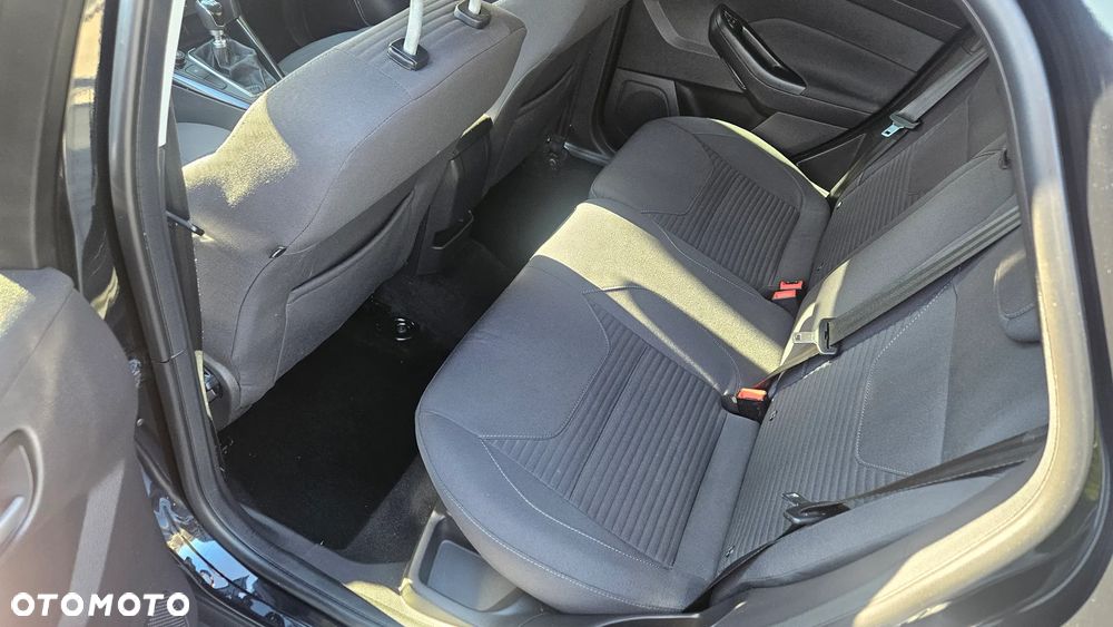 Ford Focus - 12