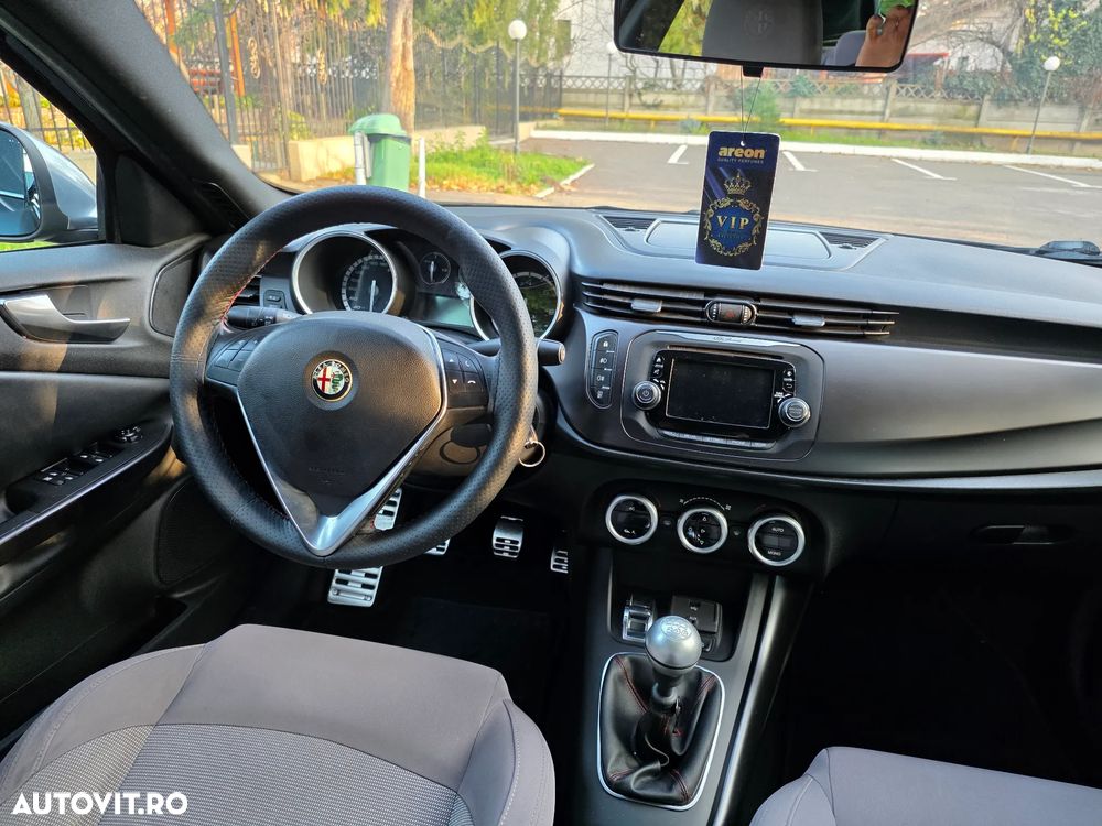 Alfa Romeo Giulietta 2.0 JTDM 16V Sport - 8