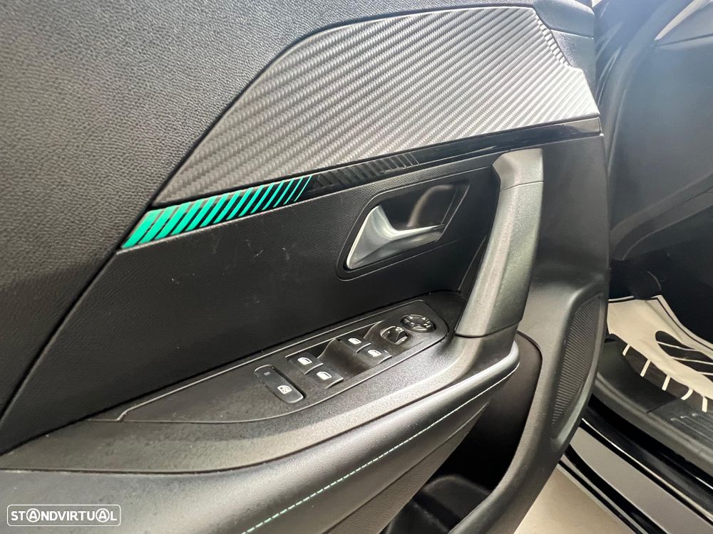 Peugeot 2008 1.2 PureTech Allure Pack EAT8 - 13
