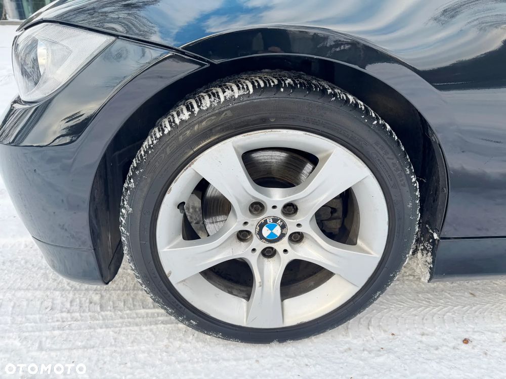 BMW Seria 3 318d DPF Edition Lifestyle - 18