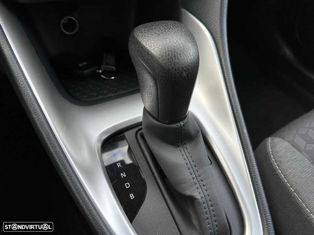 Toyota Yaris 1.5 HDF Comfort Plus - 25