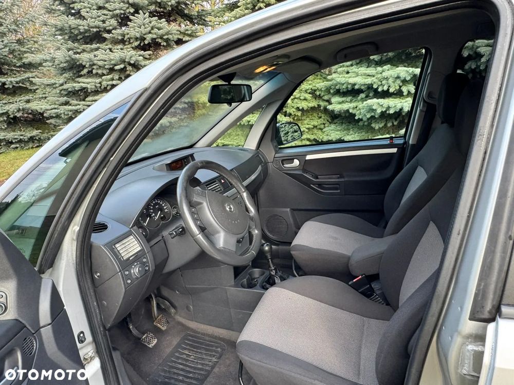 Opel Meriva 1.8 16V (Essentia) - 11