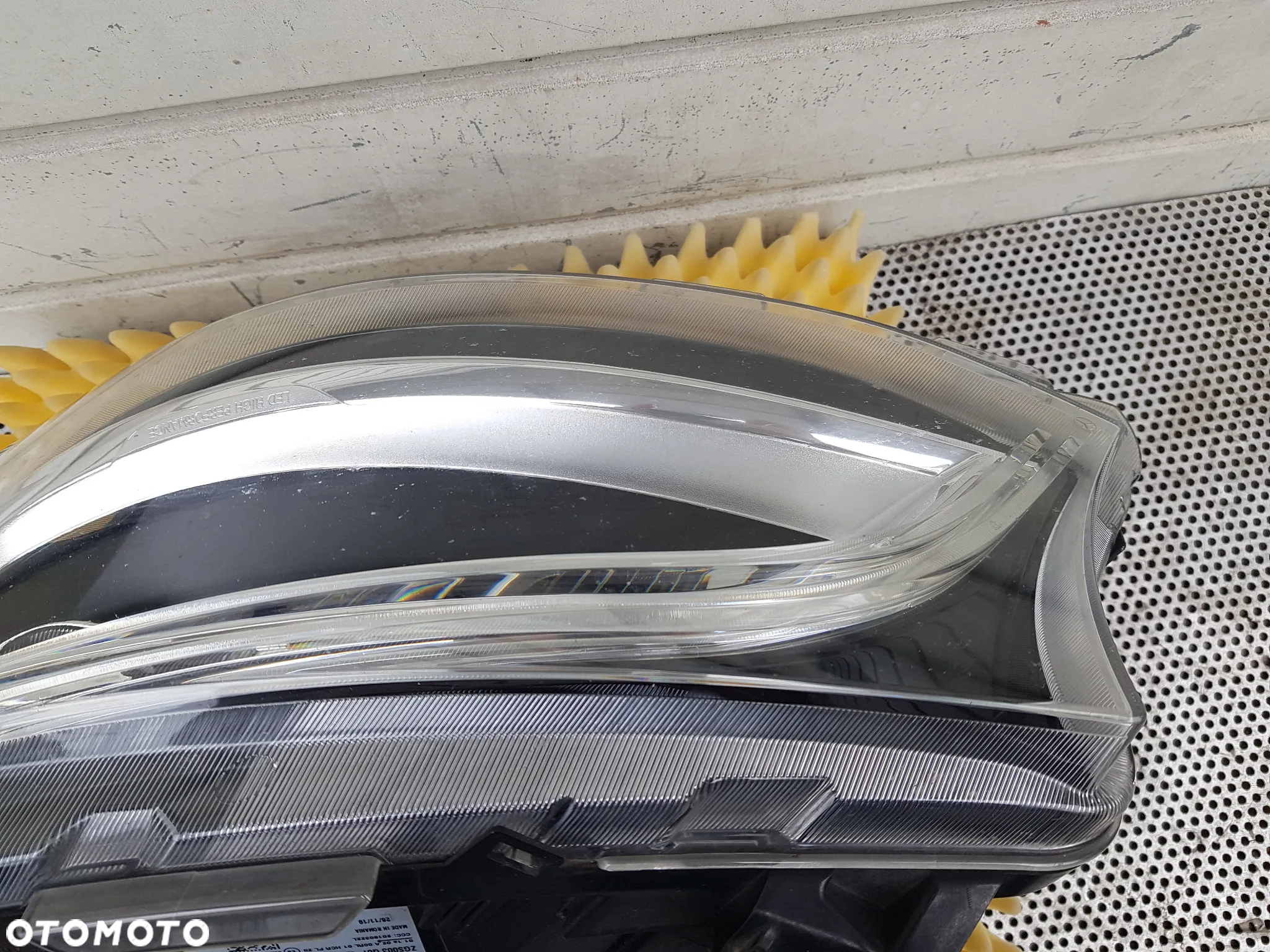 Mercedes W907 W910 Sprinter Lampa Lewa Przód High Performance LED - 4