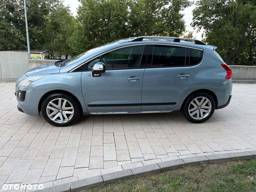 Peugeot 3008 Hybrid4 - 7