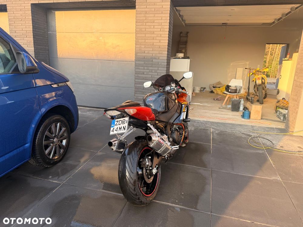 Suzuki GSX 1000 - 2