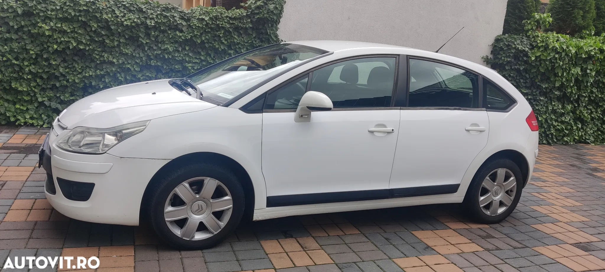 Citroën C4 1.6 HDi 16V X - 4