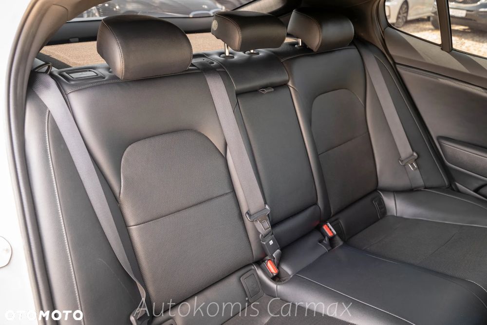 Kia Stinger 3.3 T-GDI V6 GT AWD - 26