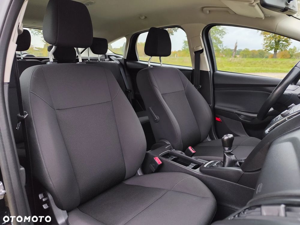 Ford Focus 1.0 EcoBoost Start-Stopp-System COOL&CONNECT DESIGN - 12