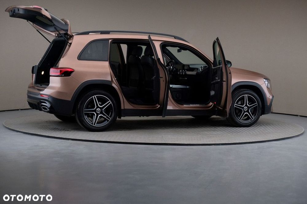 Mercedes-Benz GLB - 6
