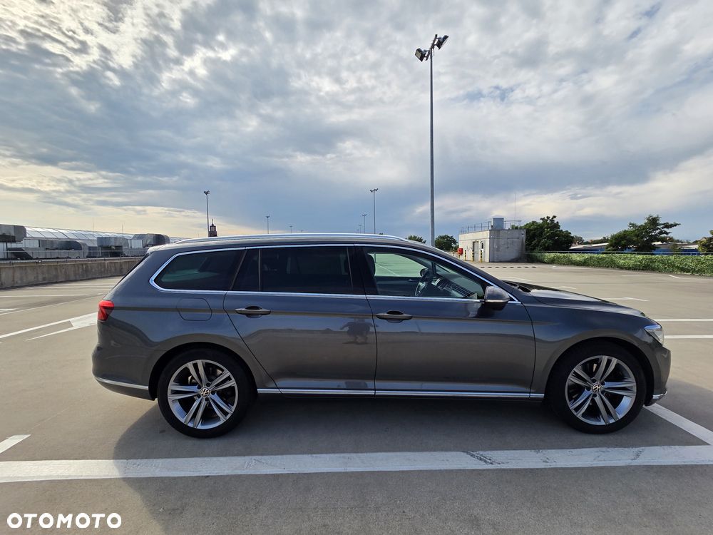 Volkswagen Passat - 8