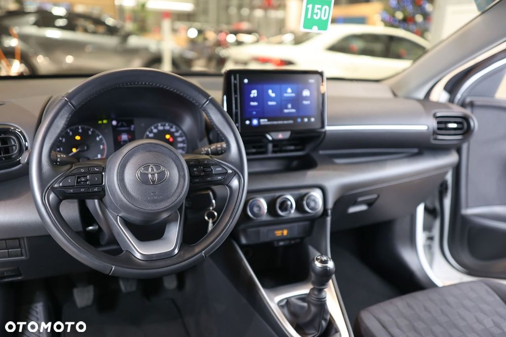 Toyota Yaris - 37