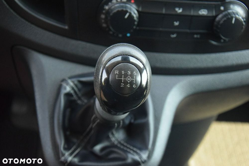 Mercedes-Benz Vito - 28