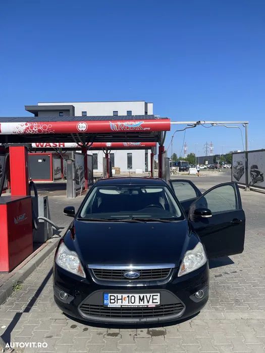 Ford Focus 1.6i Titanium - 2